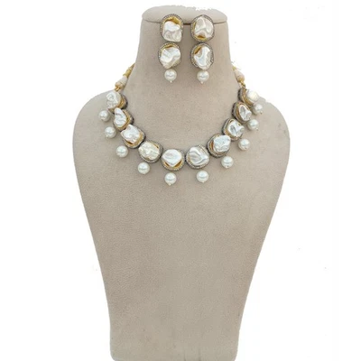 Collar Artesanal Polki y Perlas con Pendientes | Dorado-Negro Doble Tono Kundan S Foto 1 de 4