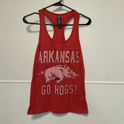 Camiseta sin mangas para mujer Arkansas Razorbacks University pequeña roja rosa fútbol Go Hogs Foto 1 de 4