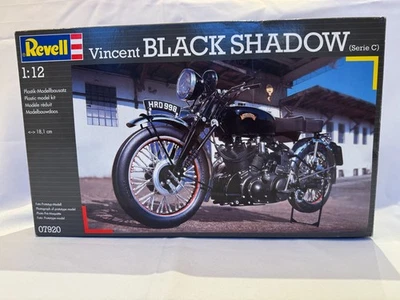 M38 Rare Revell Vincent Black Shadow  (serie C) 1/12 model kit Motorcycle - Image 1 of 4