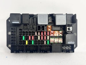 10-15 Jaguar XJ XJL X351 Rear Trunk Battery Terminal Fuse Relay Junction Box Oem - Picture 1 of 4