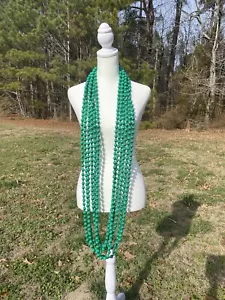 Collar de cuentas de seda verde, cadena de cuentas largas para mujer, hecho a mano, ajustable - Imagen 1 de 3