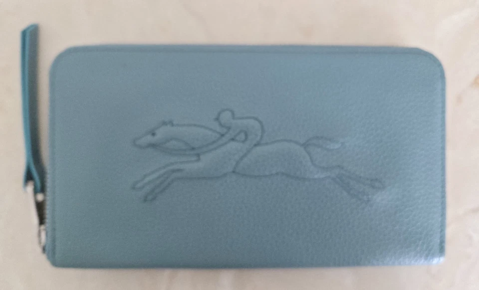 Cartera Longchamp Le Foulonne Lagoon Cuero 3/4 Cremallera Carreras Logo Repujado Foto 1 de 4