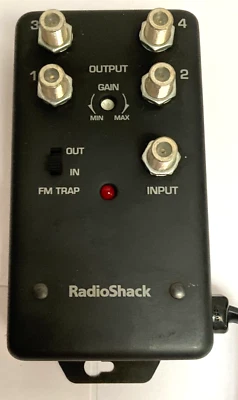 Radio Shack Amplifier, 15-1168 75 OHM Coax 4-Set Distributon, 3 Watt - Image 1 of 4
