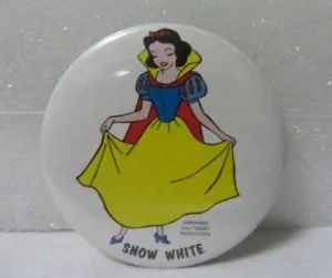 WALT DISNEY SCHNEEWITTCHEN BUTTON PIN PINBACK RUNDES ABZEICHEN - Bild 1 von 1