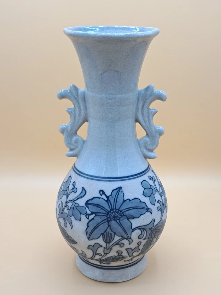 Jarrón de mesa de celadón chino alto de cerámica artística vintage asas de ala pintado a mano Foto 1 de 4