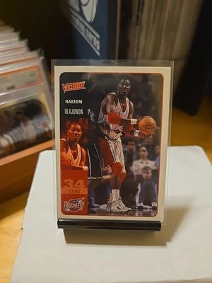 2000-01 Upper Deck Victory - Hakeem Olajuwon #75 - Image 1 of 2