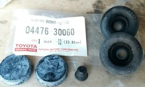 Kit gommini cilindretto freno posteriore Toyota 4runner hilux Lj70 0447630060 - Foto 1 di 1