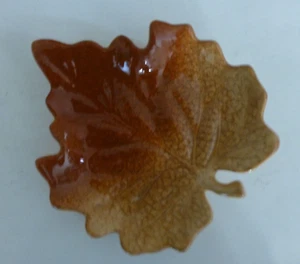 Small Golden-Brown Ceramic Leaf Trinket Dish 5" x 6"x 3/4" - Picture 1 of 3
