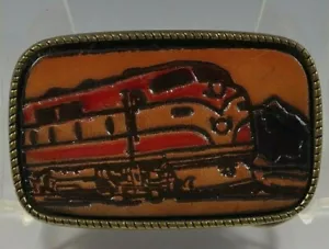 FIBBIA CINTURA LOCOMOTIVA DIESEL MOLTO PELLE SU OTTONE PULITA VINTAGE - Foto 1 di 2