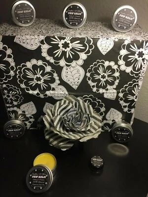 Bálsamo para patas totalmente natural de 2 oz Foto 1 de 3