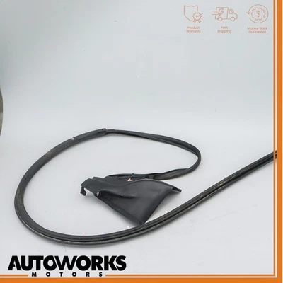 07-15 Jaguar XK XKR X150 Puerta del lado del conductor izquierda Tira inferior Sello OEM Foto 1 de 4