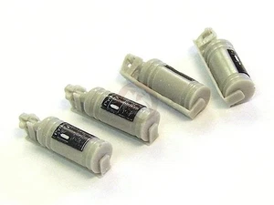 Plus Modell 1/35 Feuerlöscher für alliierte Fahrzeuge WWII (4 Stück mit Aufklebern) EL006 - Bild 1 von 1