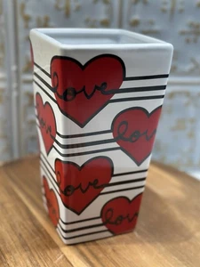 Pro Flowers 8” Tall Heart Vase , Red Hearts, Black Stripes, Word “love” - Picture 1 of 6