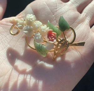Vintage Rose Bud Pin, Jade  - Picture 1 of 4