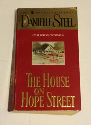 Дом на улице Надежды в мягкой обложке Danielle сталь - Изображение 1 из 4