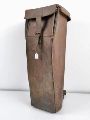 Lederner Behälter für ein Scherenfernrohr. Keine sichtbaren Markierungen, Aussen - Bild 1 von 4