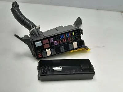 Bloque de conexiones relé caja de fusibles motor Honda HR-V 2016-2018 OEM 32120T7SA30 Foto 1 de 4