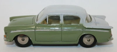 Asahi 1/43 Scale Vintage Japan model - No. 9 - Hillman Minx - Green / Grey - Image 1 of 4