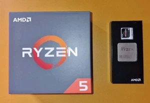 AMD Ryzen 5 1600X 3.6GHz, Hexa-core (YD160XBCM6IAE) Processore - Foto 1 di 3