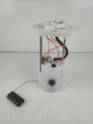 Unidad de bomba de tanque de gasolina Lincoln MKC OEM 2017-2019  Foto 1 de 4