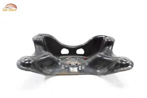 16-20 MERCEDES METRIS W447 TRANSMISSION CROSSMEMBER MOUNT SUPPORT BRACKET OEM - Picture 1 of 7
