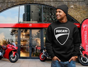 SUDADERAS Y SUDADERAS CON CAPUCHA PARA MOTOCICLETA DUCATI - Todos los colores y tamaños - Imagen 1 de 16