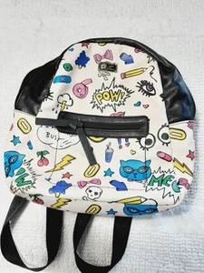 Mini zaino Betsey Johnson POW MEOW  - Foto 1 di 18