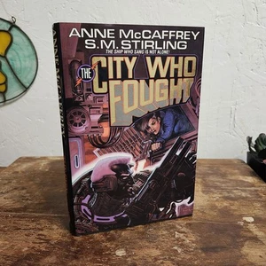 Anne McCaffrey & SM Stirling: Die Stadt, die kämpfte Hardcover Buch gebraucht - Bild 1 von 8