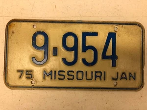 1975 MISSOURI License Plate 9-954 - Picture 1 of 1