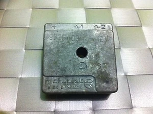D-65 REGULADOR REGULATOR RECTIFICADOR MOTOPLAT 9630403 - Imagen 1 de 1
