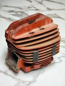 1981 - 1982 Honda 250R ATC OEM Top End Cylinder (Red Engine) - Bild 1 von 24