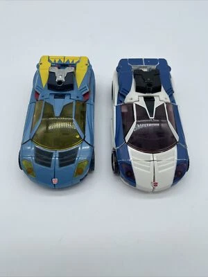 Transformers Deluxe Class Cybertron Hot Shot & Autobot Breakaway Hasbro - Image 1 of 4