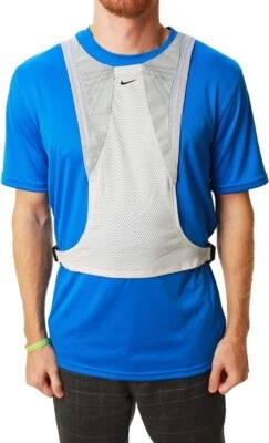 Nike Lightweight Reflective  Running Vest  wolf grey/neutral grey (2 sizes) NEW - Image 1 of 4