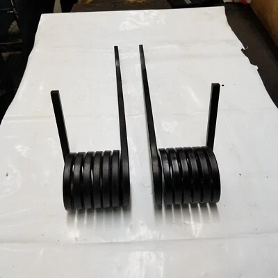 2001-2023 Polaris Edge XCSP Indy Switchback RMK  .375 rear springs 7041942 - Image 1 of 4