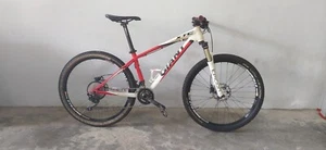 Preloved GIANT XTC 26er Mountain Bike S size frame, 10speed 2x10 - Picture 1 of 14