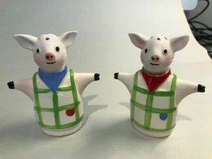 Vintage Standing Pigs Salt And Pepper Set Made In Japan - Picture 1 of 3