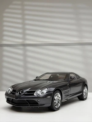 Mercedes-Benz SLR McLaren (Dark Gray) [CMC] 1:18 scale - Image 1 of 4