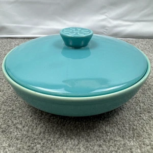 Vintage Betty Crocker Serving Bowl With Lid Turquoise Blue 3" Deep 8.5” Diameter - Picture 1 of 10