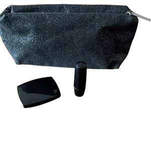 Lancôme Juego de Regalo 3 Piezas Bolsa Brillante Lápiz Labial Rojo Polvo Rubor - Imagen 1 de 10