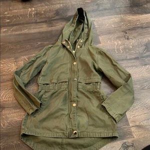C&C California Girls Hooded Anorak Jacket Olive Green Drawstring Waist Size 8 - Picture 1 of 3