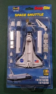 REVELL SPACE SHUTTLE MODEL KIT - Picture 1 of 1