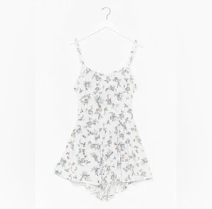 NWT NASTY GAL Bud Morning Floral Tie Playsuit Sz L - Picture 1 of 2