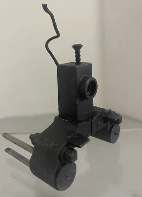 LIONEL 227-76 SEMI SCALE SWITCHERS STEAMCHEST/GUIDES/LAMP SOCKET ASSEMBLE - Image 1 of 4