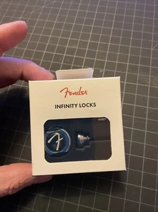 Genuine Fender Chrome Infinity Strap Locks for Guitar/Bass 099-0818-600 - Picture 1 of 6