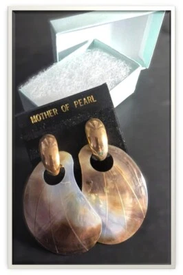 🌜“Pearl of the Moon” – 2.5" Lune Earrings, Genuine Mother of Pearl Glow - Image 1 of 4