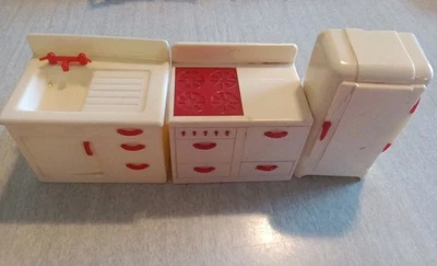 Renwal Jolly Twins Kitchen Sink Stove Fridge Dollhouse Furniture Red And White - Image 1 of 4