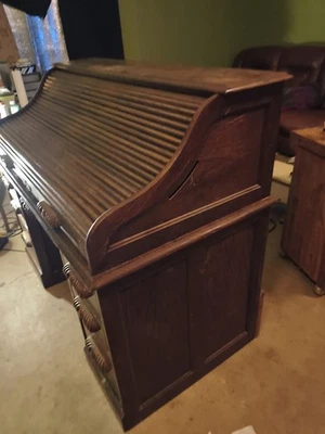 "Escritorio ejecutivo vintage con tapa enrollable de roble de 54"" de ancho de madera maciza con 5 llaves clásicas" Foto 1 de 3