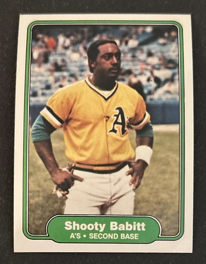 1982 Fleer Shooty Babitt Baseball Rookie Card (RC) #86 Athletics 2B VG Centered! - Image 1 of 2