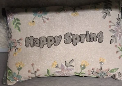 Almohada Shabby Hecha a Mano Rosa Amarillo Azul Crudo Cosida a Mano Crochet Botones De Colección Foto 1 de 3