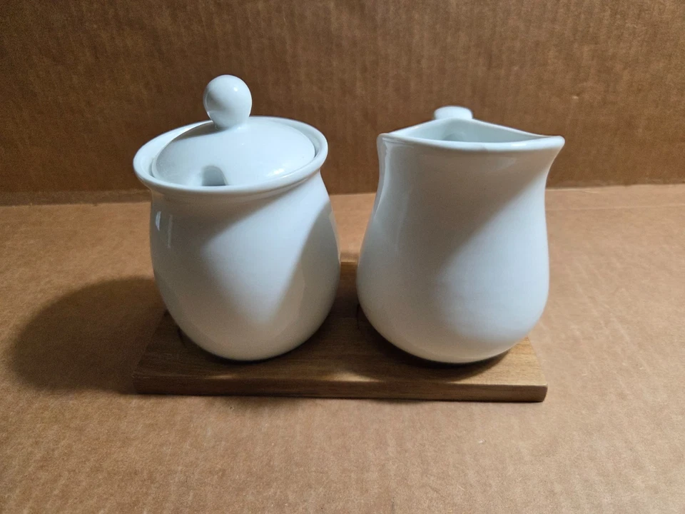 Juego de azúcar y crema con bandeja Better Homes & Gardens blanco 4 piezas porcelana Foto 1 de 4